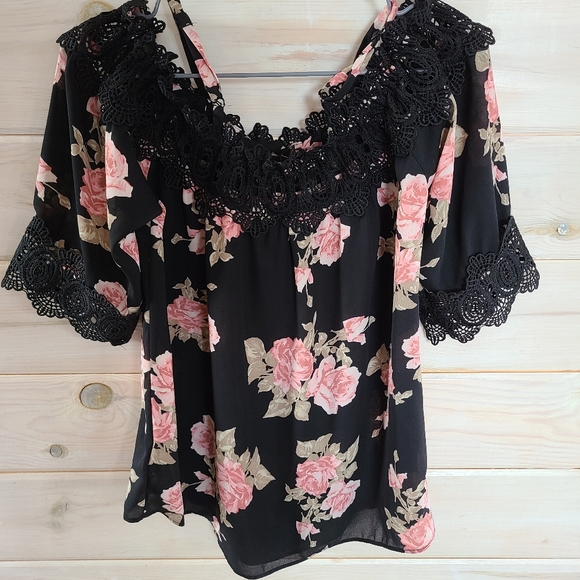 IZ Byer Black Floral Blouse - Picture 2 of 5